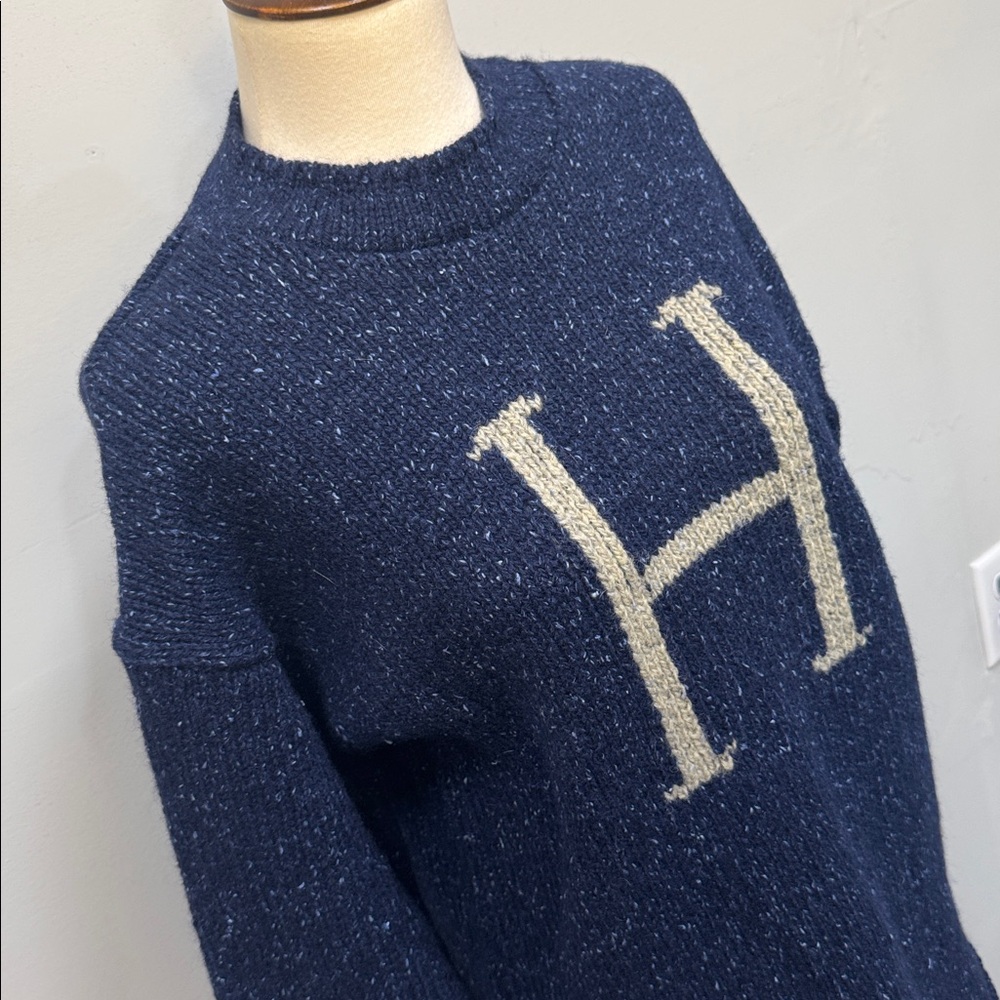 Harry Potter Universal Studios wool and silk blend knit “H” sweater sz M - Picture 3 of 10